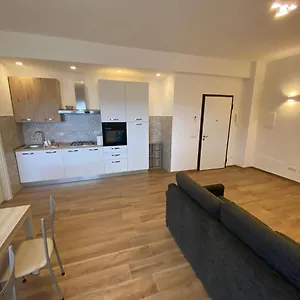 Viriamo House Roma Apartment